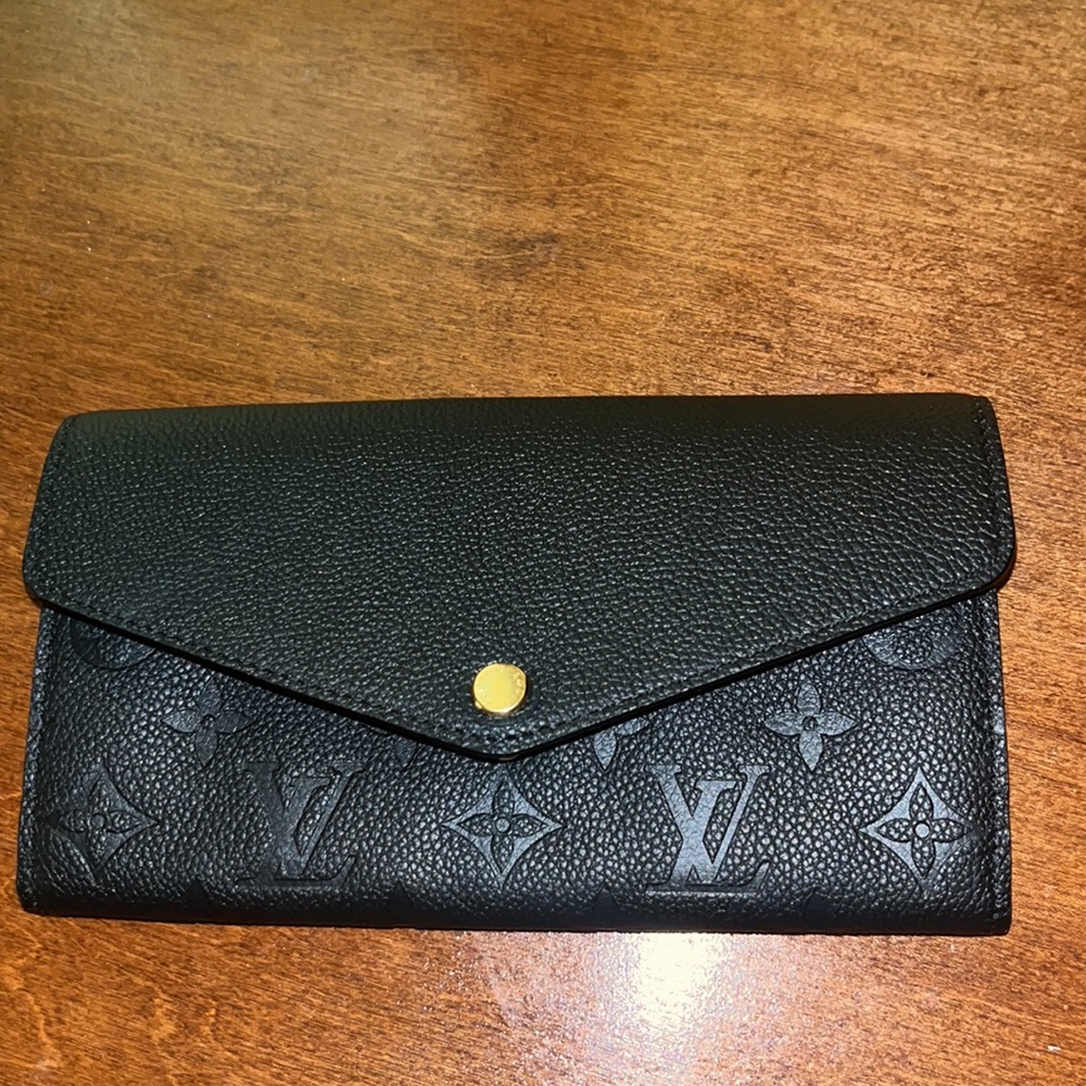 Louis Vuitton wallet Sarah - Picture 2 of 7